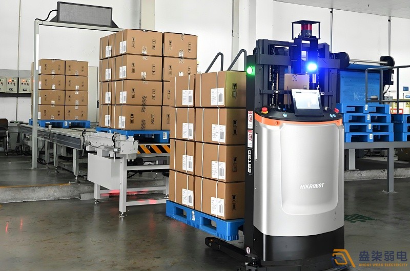 倉(cāng)庫(kù)管理系統(tǒng)如何與AGV小車(chē)聯(lián)動(dòng)？