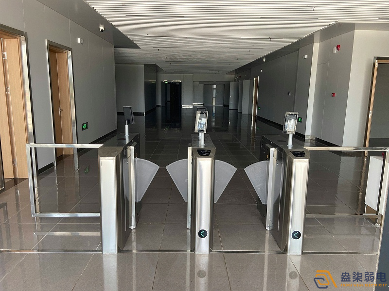 工廠(chǎng)AI智能門(mén)禁是什么樣的？