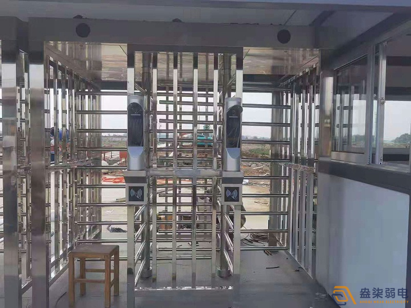 為什么工廠要裝全高轉(zhuǎn)閘？