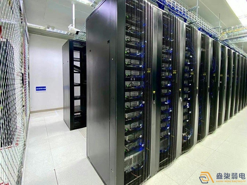 成都弱電—機(jī)房照明系統(tǒng)需要考慮些什么？