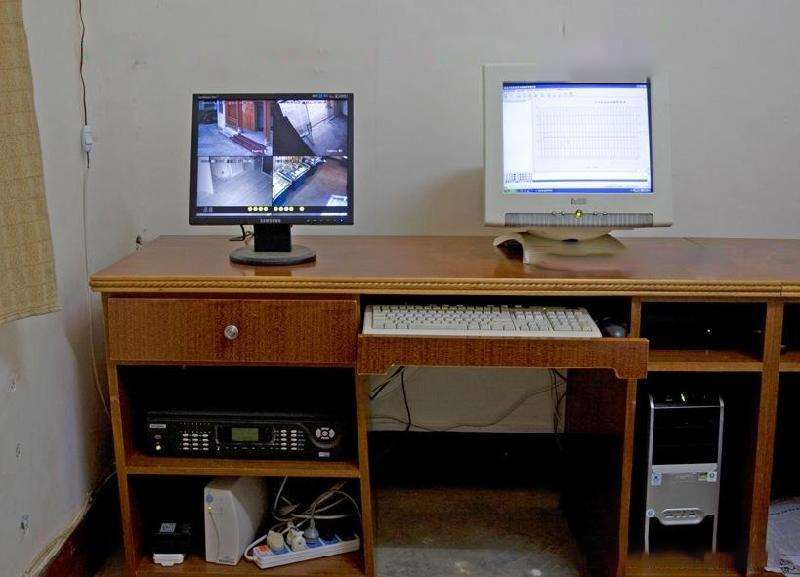 自己安裝監(jiān)控系統(tǒng)需要哪些設(shè)備？