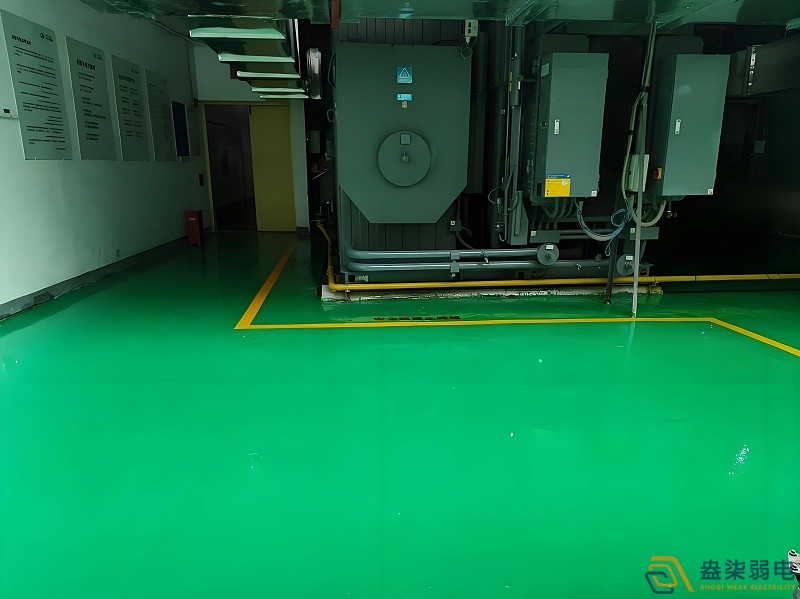 機(jī)房建設(shè)選用環(huán)氧防靜電地坪的好處？