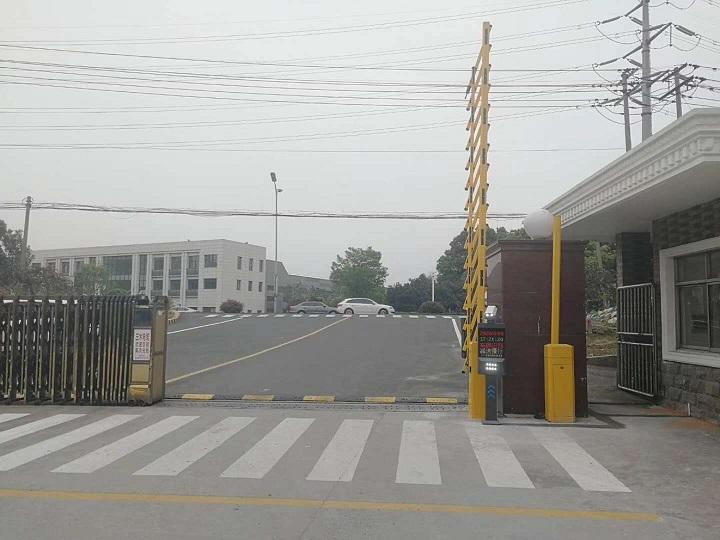 工廠車牌識別系統(tǒng)率低怎么解決？