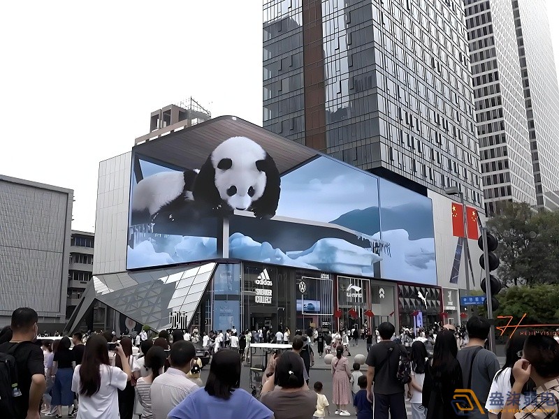 戶外裸眼3D大屏的p值由什么決定？