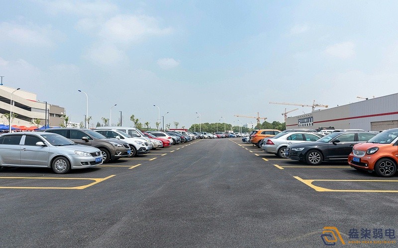 地面停車場車位監(jiān)控應(yīng)該如何選擇？